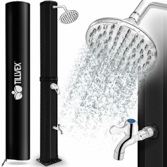 Schwarze Solardusche mit Wasserhahn und Duschkopf